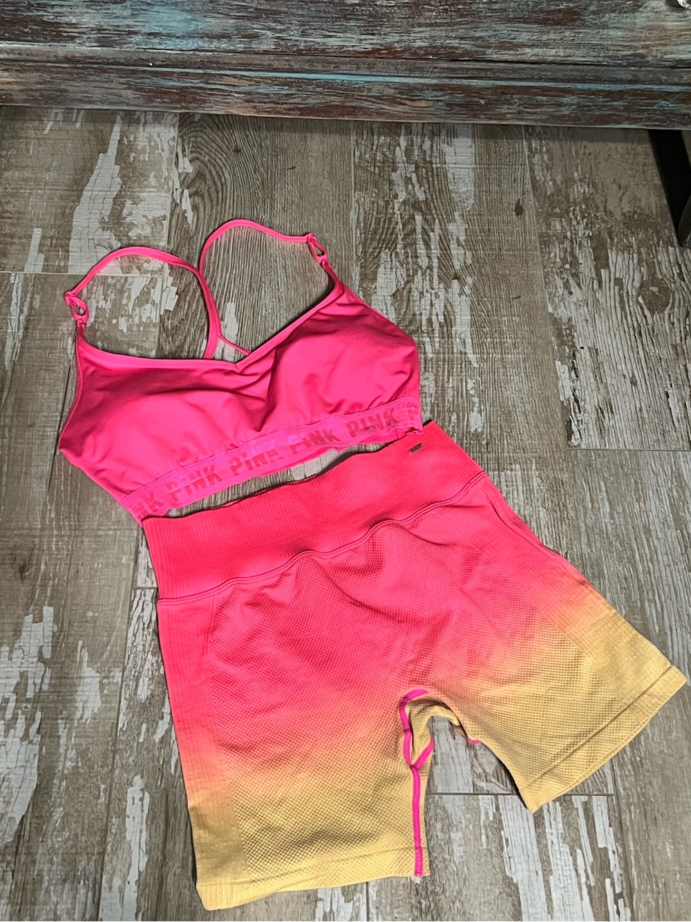 💗PINK VS Seamless Pink/Tangerine Fade BikeShort&Capri Pink Strappy SportsBra(M)!